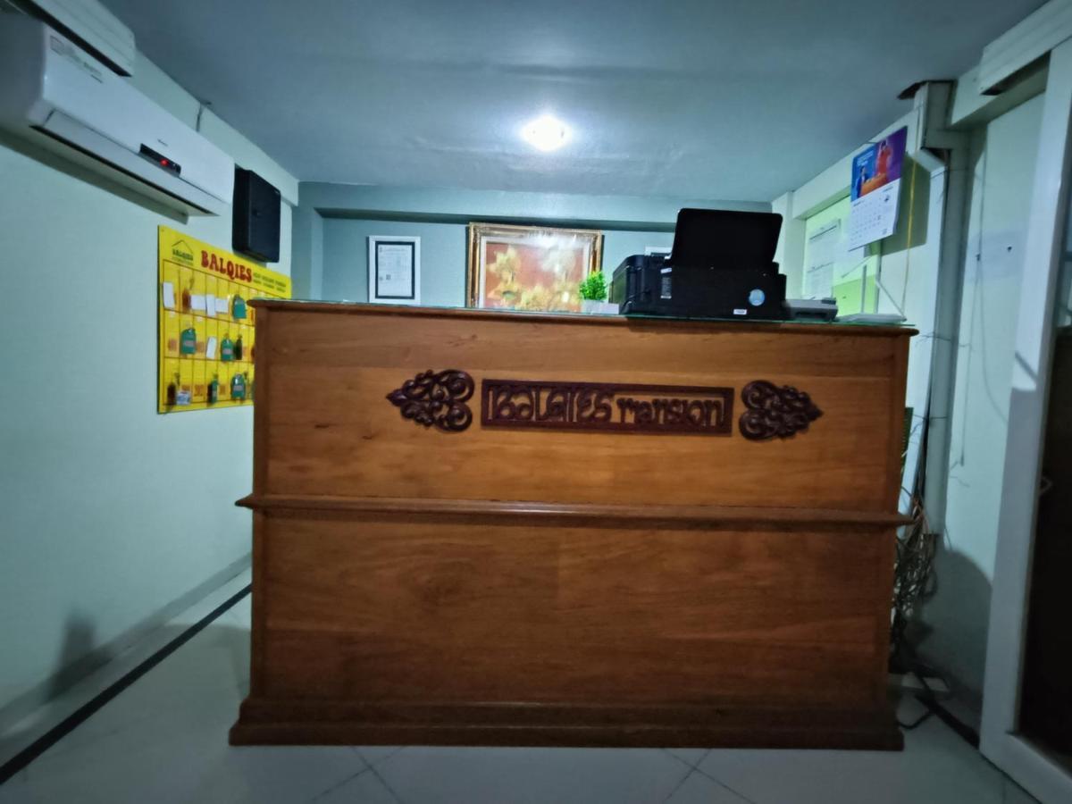 Balqies Homestay Syariah Makassar Mitra Reddoorz Exterior foto